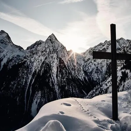 In With Heated Pool Шале Ле дез Альп