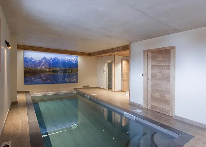 In With Heated Pool Ле дез Альп