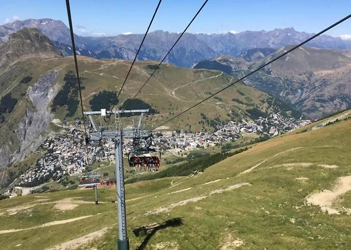 샬레 In With Heated Pool